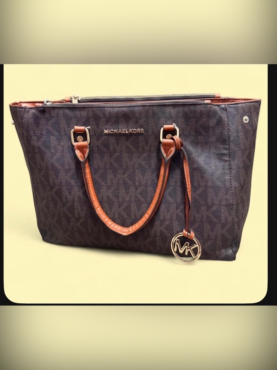 Michael Kors Handbags - Michael Kors